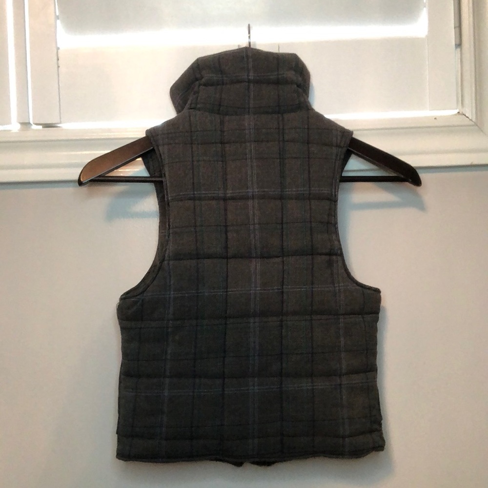 Fall Vest 🍁 - Picture 3 of 6
